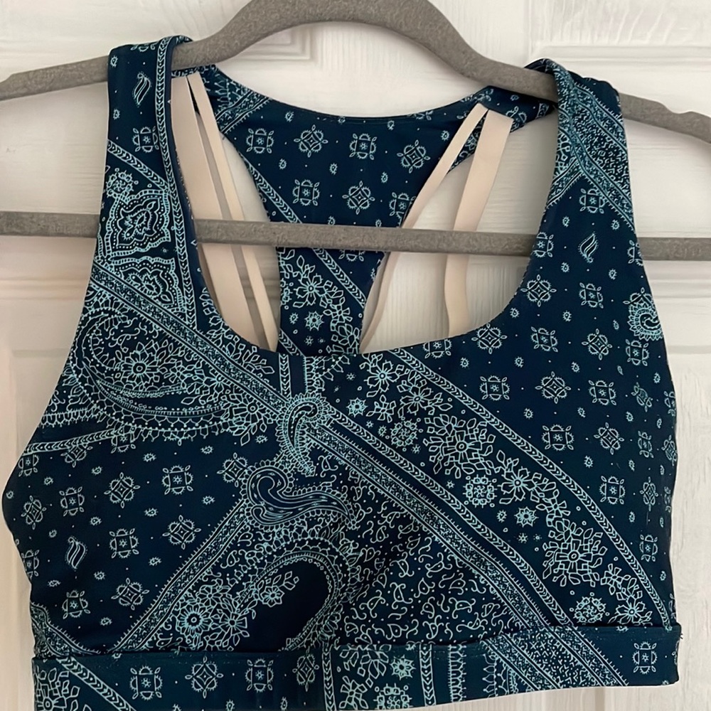 FABLETICS Blue Paisley Sports Bra